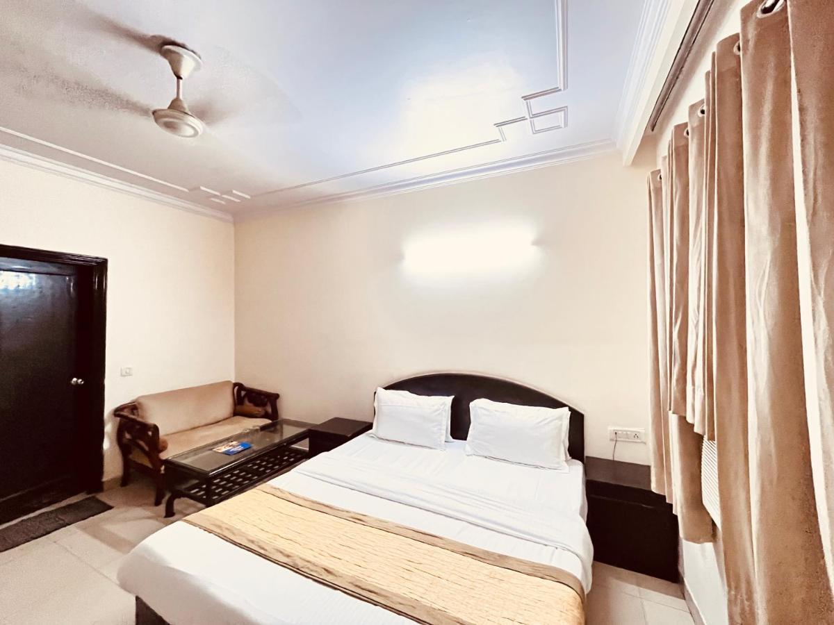 Ashoka Hotel Karol Bagh Delhi New Delhi Exterior photo