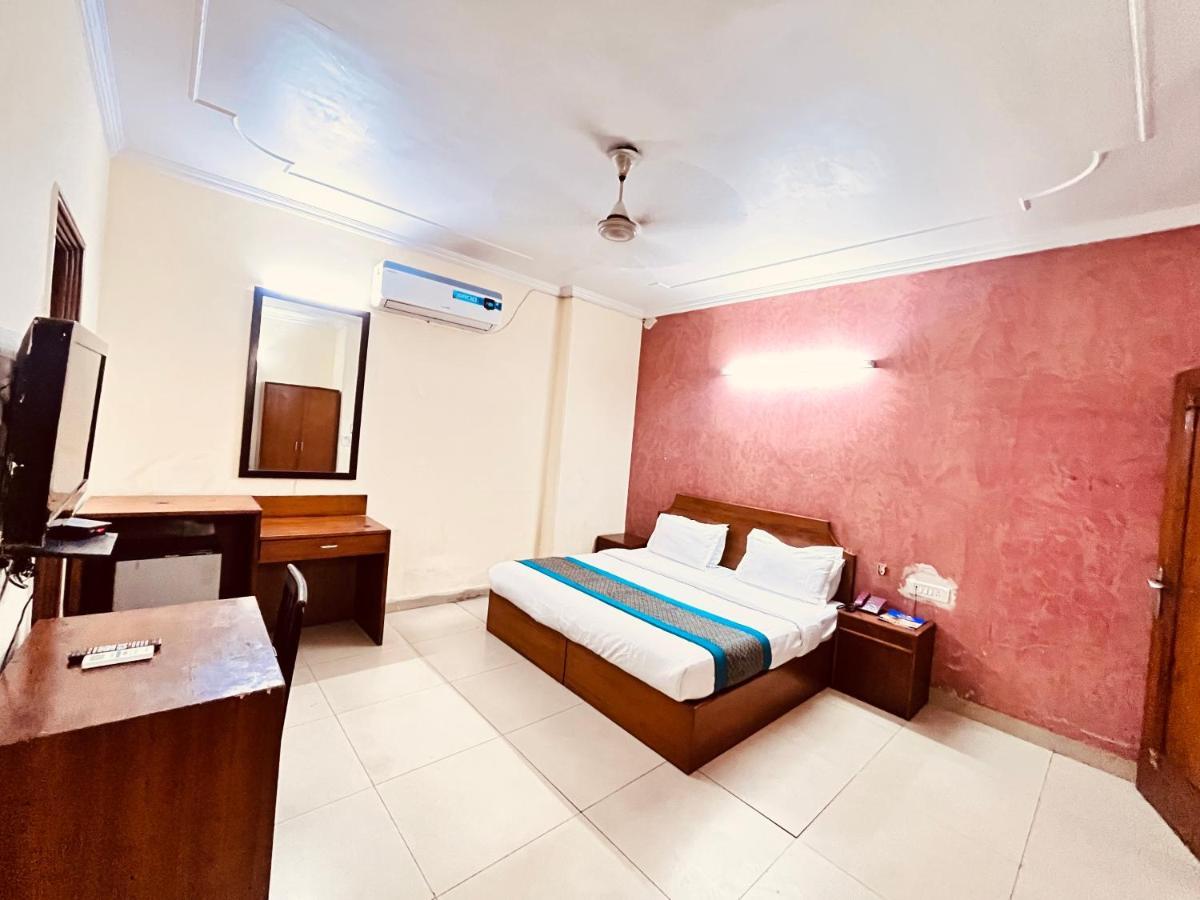 Ashoka Hotel Karol Bagh Delhi New Delhi Exterior photo