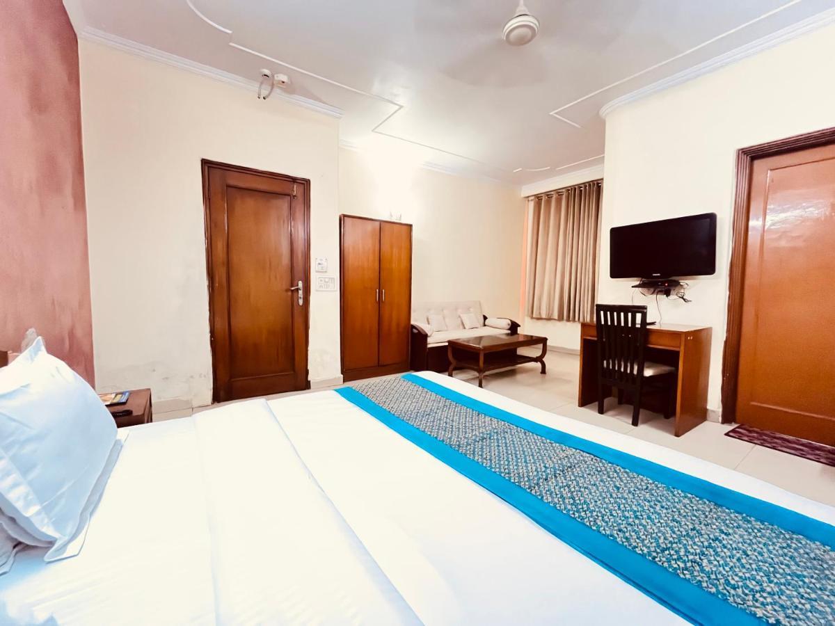 Ashoka Hotel Karol Bagh Delhi New Delhi Exterior photo