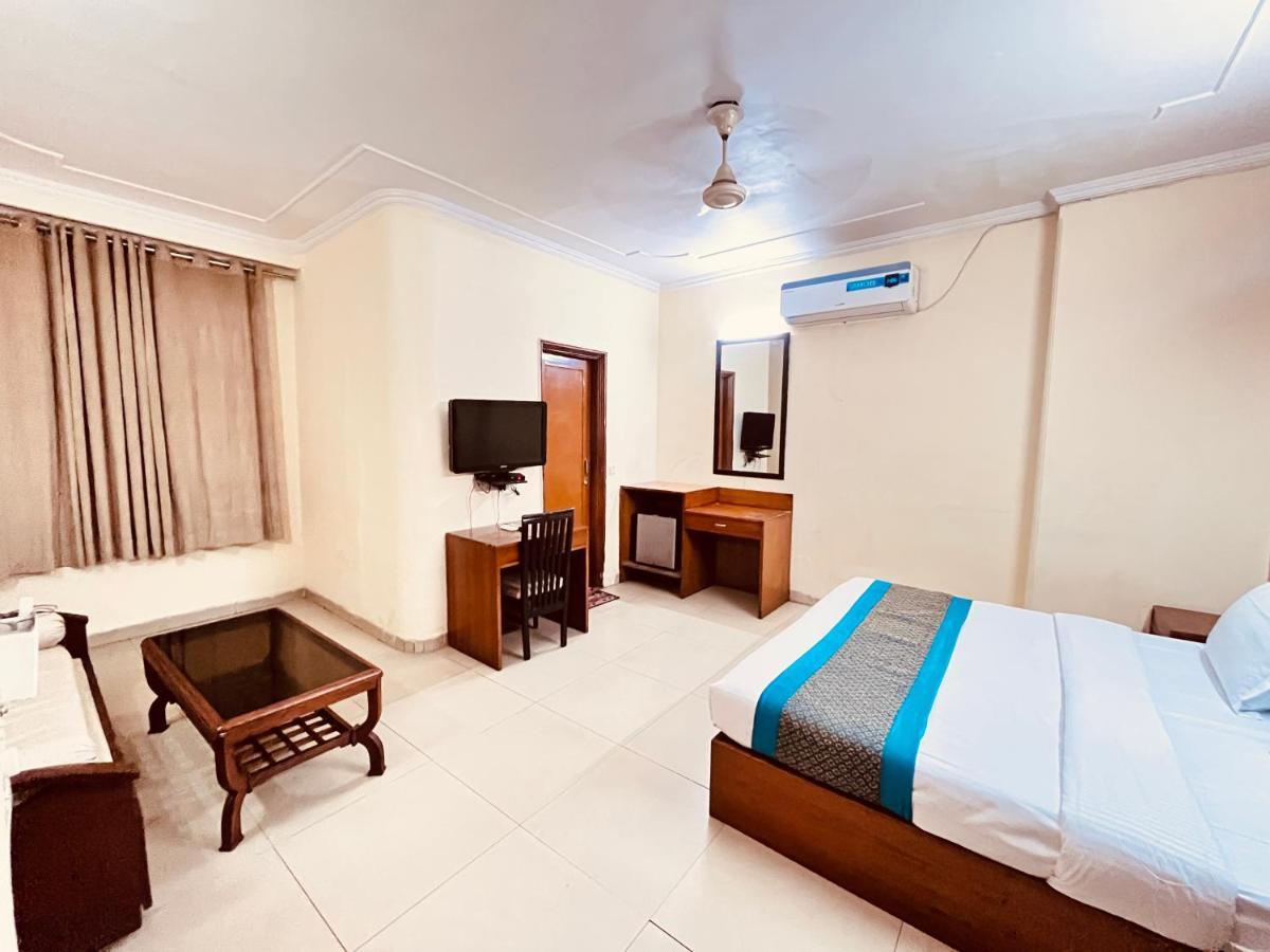 Ashoka Hotel Karol Bagh Delhi New Delhi Exterior photo