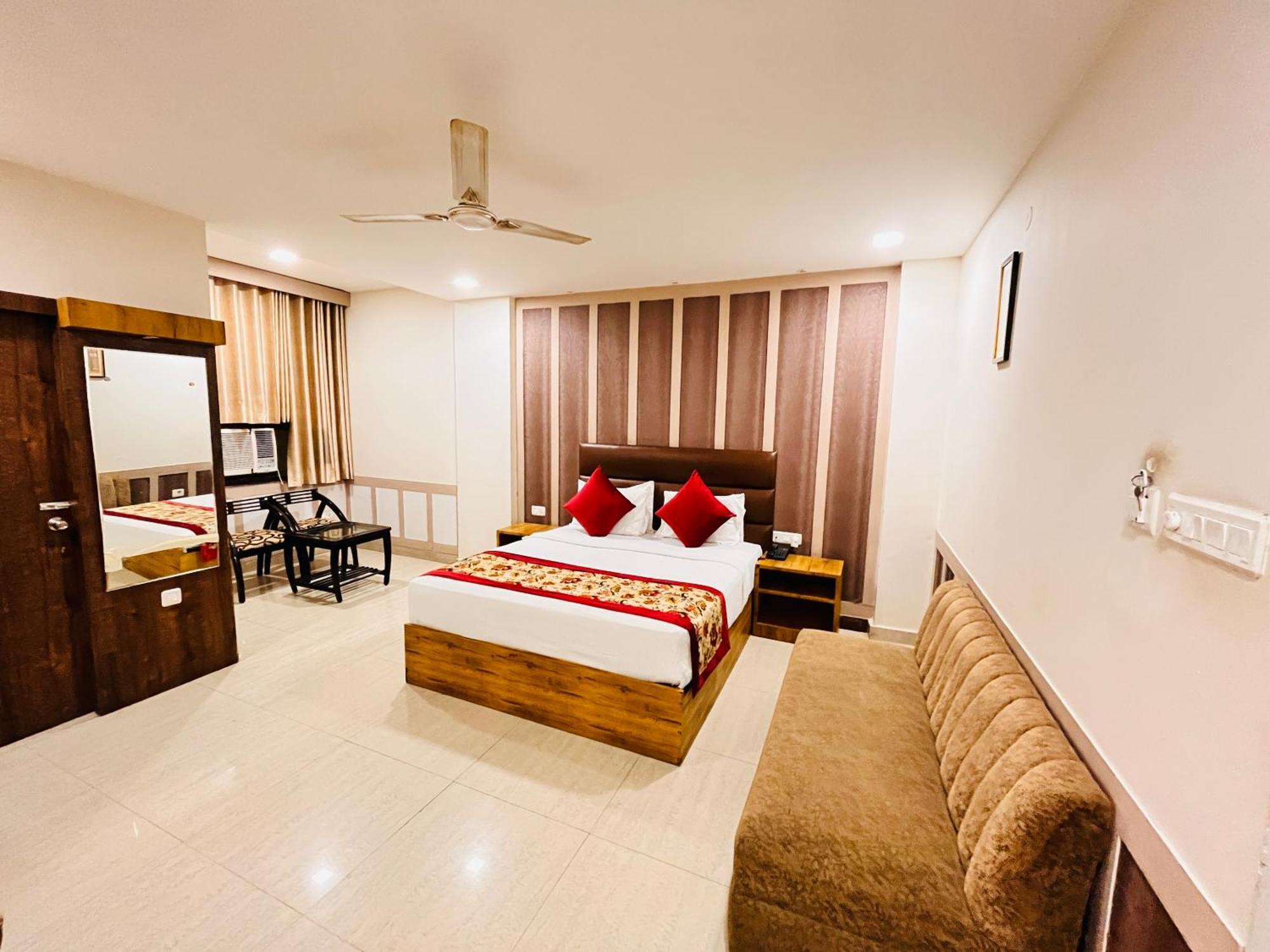 Ashoka Hotel Karol Bagh Delhi New Delhi Exterior photo