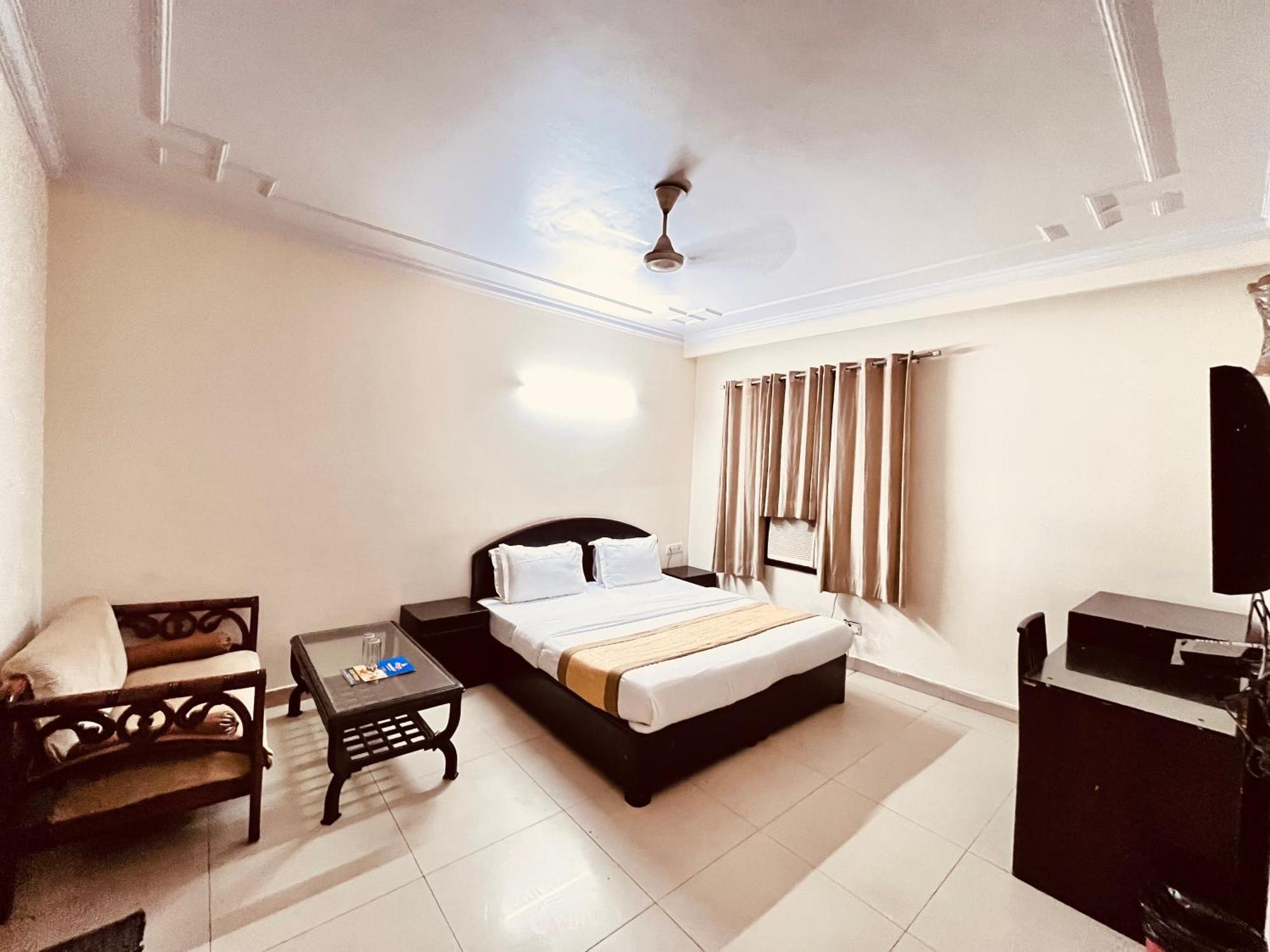 Ashoka Hotel Karol Bagh Delhi New Delhi Exterior photo
