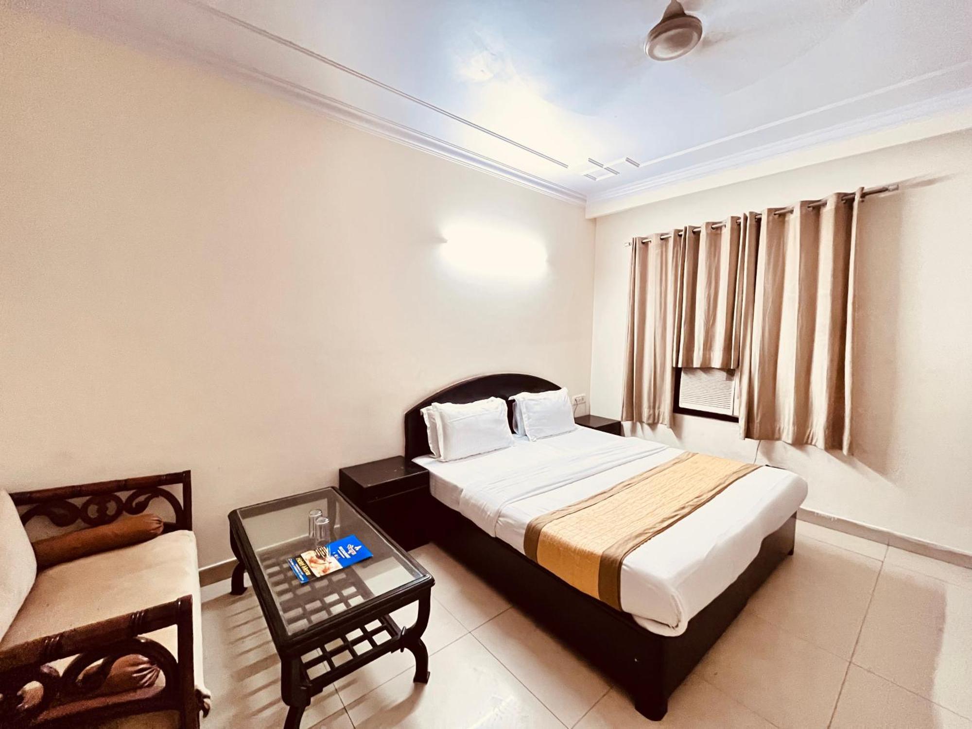 Ashoka Hotel Karol Bagh Delhi New Delhi Exterior photo